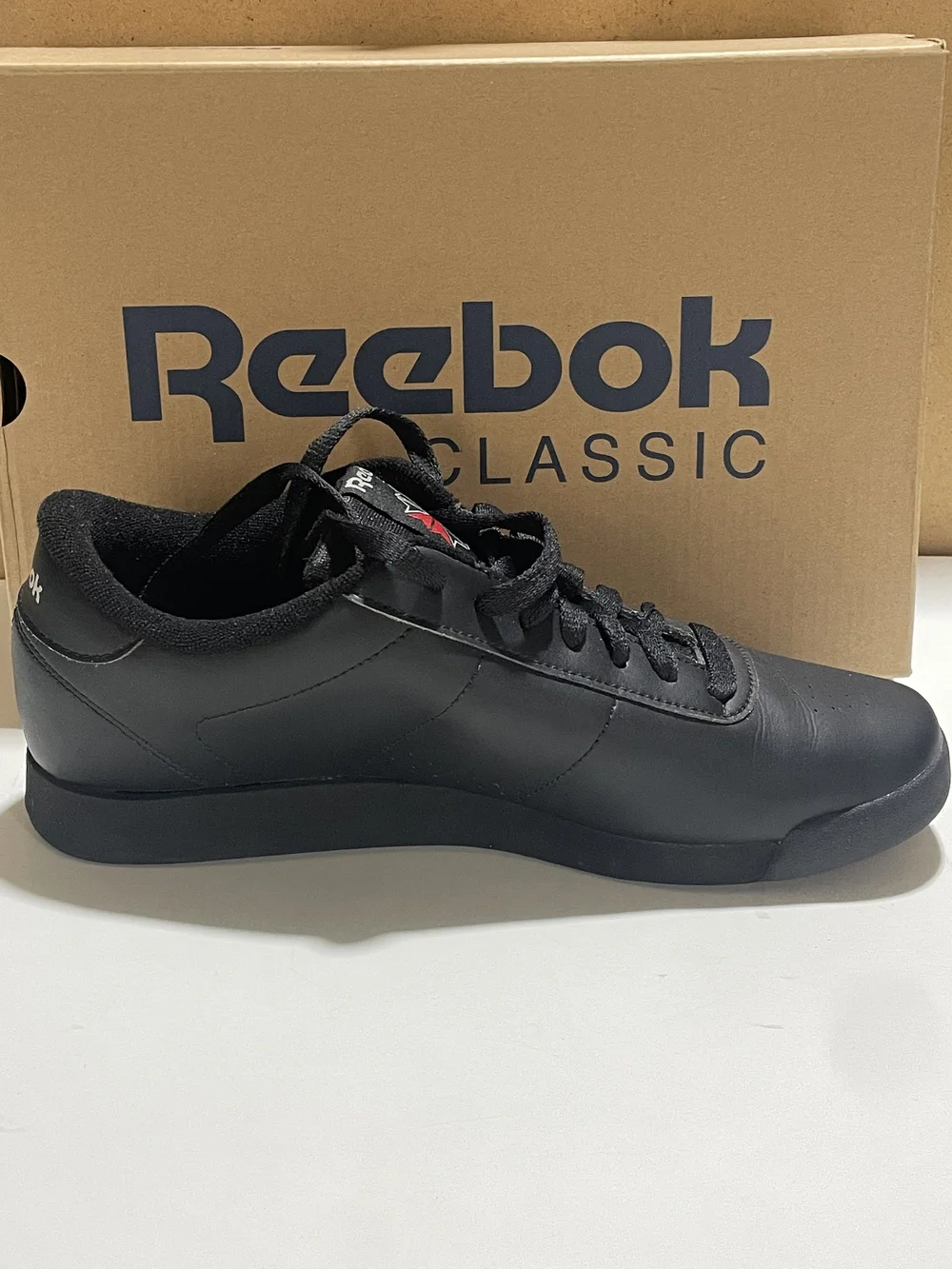 Reebok Classic Princess Womens Black Leather Sneakers Size 10